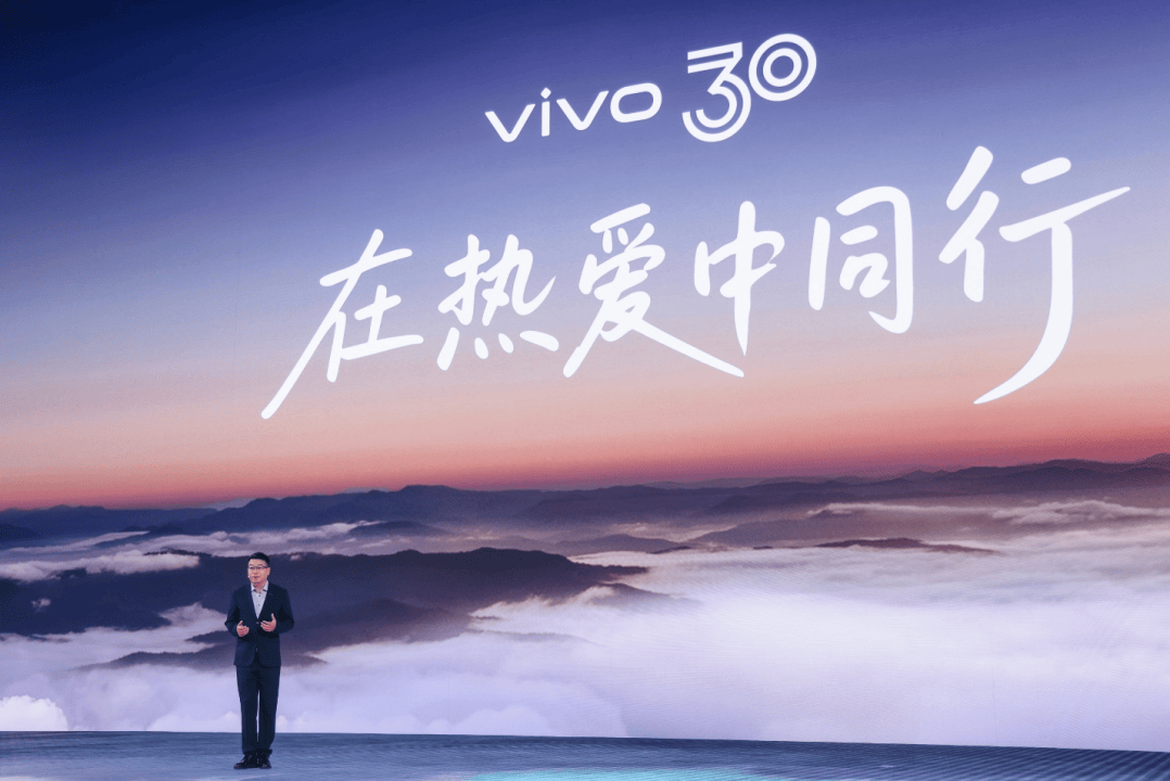 销售胡柏山：可以充当家庭机器人的眼睛、大